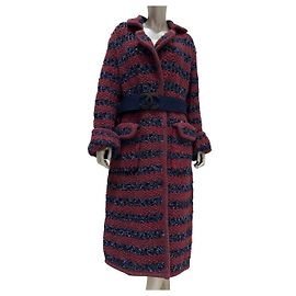 Abrigo de bouclé a rayas Chanel 2017 con hebilla CC Sz.44 de segunda mano Otro