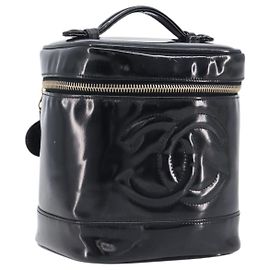 CHANEL COCO Mark Pochette à cosmétiques vernis Noir CC Doré Autre