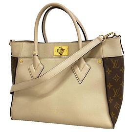 Sac à main Louis Vuitton Monogram On My Side MM Marron Beige