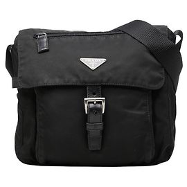 Borsa a tracolla Prada con placca logo Triangle Nero