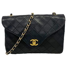 Chanel Matelassé Chain Shoulder Bag Black