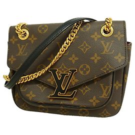 Bolsa de Ombro Louis Vuitton Monogram Passy Marrom