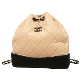 Zaino in pelle Chanel Gabrielle Nero Beige