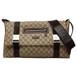 Bolsa de Ombro Gucci GG Supreme em Couro Bege Bege