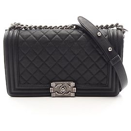 mala de ombro Chanel Boy em pele de bezerro grão preto Preto