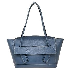 Bottega Veneta Arco Grainy Leather Medium Azul marinho