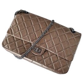 Chanel 2.55 Bolso de Solapa de Piel Acolchada Beige Beige