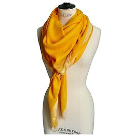 Hermès Étole New Libris cachemire jaune Jaune