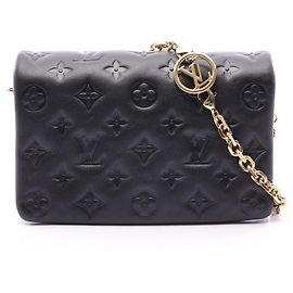 Sac à épaule Louis Vuitton Pochette Coussin Noir
