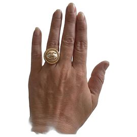 Bague Chanel Dorée et Perle nacrée Blanc Doré