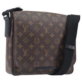 LOUIS VUITTON Monogram Macassar District PM Shoulder Bag M40935 LV Otro