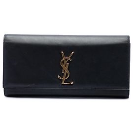 Autre Marque Saint Laurent Cassandre Clutch aus schwarzem Glattleder Schwarz