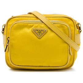 Prada Bolsa Camera Bag Mini em Tessuto com Acabamento em Saffiano Amarela Amarelo