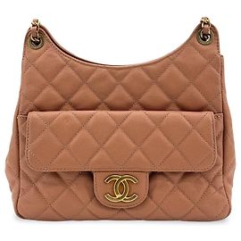 Chanel Wavy CC Hobo Quilted Caviar Small Marrone