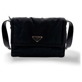 Prada Padded Flap Re-Nylon Medium Preto