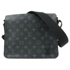 Louis Vuitton District Messenger Monogram Eclipse Canvas PM Castaño