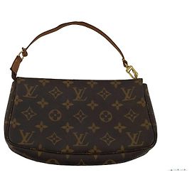 Louis Vuitton Randonnee Pochette Monogram Coated Canvas Medium Marrom
