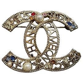 Broche Chanel Cambon dorado Dorado