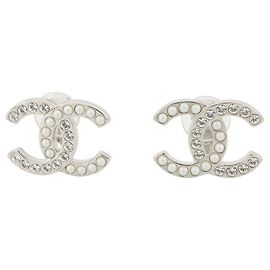 Chanel CC Clip-On Ohrringe, versilbert mit Kunstperlen und Strass Silber