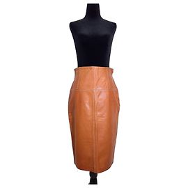 Gianfranco Ferré Vintage 90s Light Brown Leather Pencil Skirt Brown