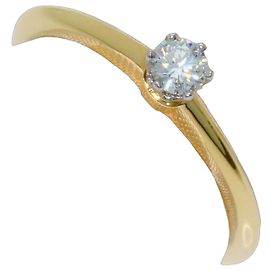 Autre Marque Tiffany & Co. Solitaire Diamond Ring in Yellow Gold Golden