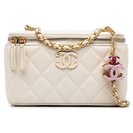 Chanel Matelassé Coco Mark Vanity Bag Weiß