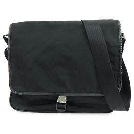 Bolsa de ombro e bolsa transversal PRADA em nylon e couro Saffiano com logótipo triangular Preto