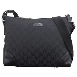 Bolsa de Ombro Gucci GG Canvas Preto