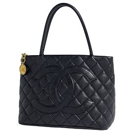 Sac Cabas Chanel Reissue en cuir de veau grainé noir Noir