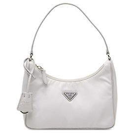 Bolso de hombro Prada Re-Edition 2005 con placa de logotipo triangular Púrpura