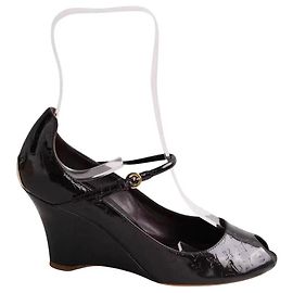 Tacones Louis Vuitton de charol negro Talla 36 Negro