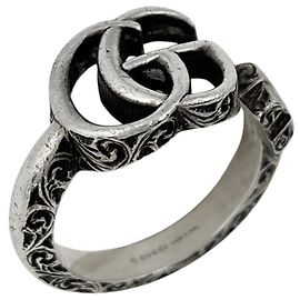 Anillo Gucci GG Marmont para mujer Plata