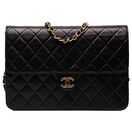 Chanel Black Medium CC Quilted Lambskin Single Flap Noir
