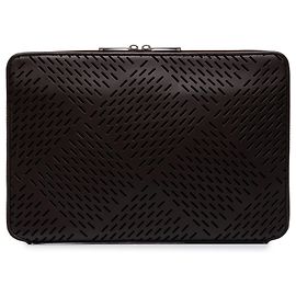 Pochette Bottega Veneta en cuir perforé marron Marron Marron foncé