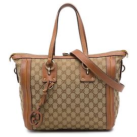 Bolsa Satchel Gucci Medium GG Canvas com pingente, Bege Bege