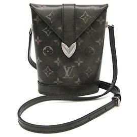 Bolsa de Envelope Monogram Brushed Louis Vuitton M12074 Preto Cinza antracite