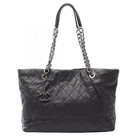 Saco Tote Chanel Matelassé em Pele de Cordeiro Preto