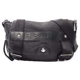 CHANEL Coco Mark Sport Nylon Schultertasche Schwarz