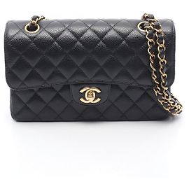 Bolsa de Ombro Chanel Matelassé em couro de bezerro granulado Preto