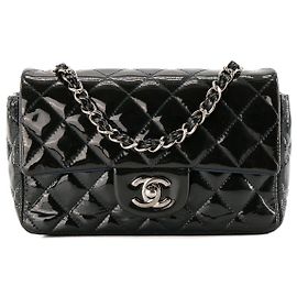 CHANEL - Bolso de hombro Classic/Timeless Mini Rectangle Chanel en piel charol caqui Caqui