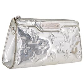 LOUIS VUITTON Monogram Miroir Trousse Cosmetic Pouch Silver M95603 Otro