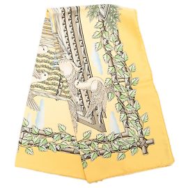 Pañuelo de seda Hermès Yellow Envol 90 Otro Amarillo