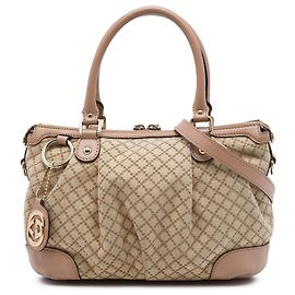 Bolsa Gucci Sukey em lona Diamante bege Bege