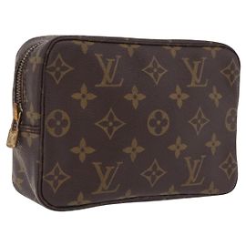 Louis Vuitton Trousse Toiletry Monogram Canvas 18 Multicolor