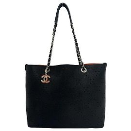 Sac cabas Chanel en cuir Caviar perforé Noir