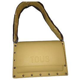 Autre Marque Tous Yellow Leather Bag Yellow