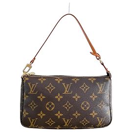 Louis Vuitton Pochette Accessoires Monogram Marron