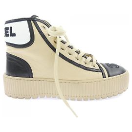Zapatillas Chanel Negro Beige