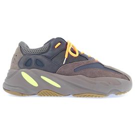 Autre Marque Adidas YEEZY700 Sneakers Brown Black