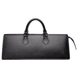 Bolso Louis Vuitton Epi Sac Triangle Negro Negro